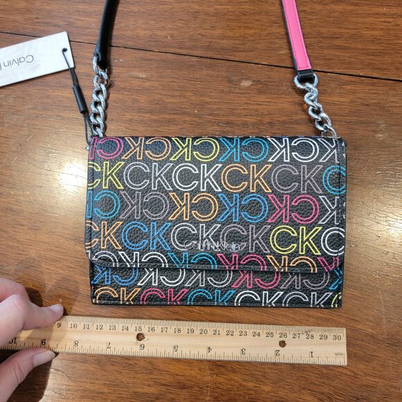 CALVIN KLEIN Multicolored Logo Crossbody Chain Wallet MSRP $138 - Picture 13 of 16